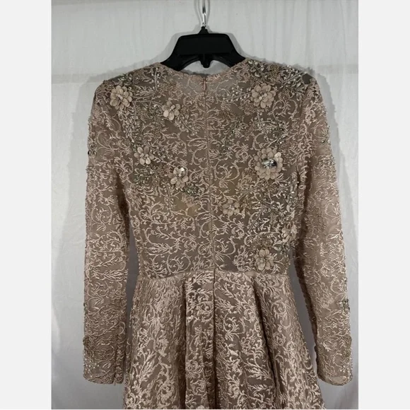 NWT $998 Mac Duggal [ 4 ] Floral Embellished Long Sleeve A-Line Gown Mocha‎ Pink - Picture 13 of 16